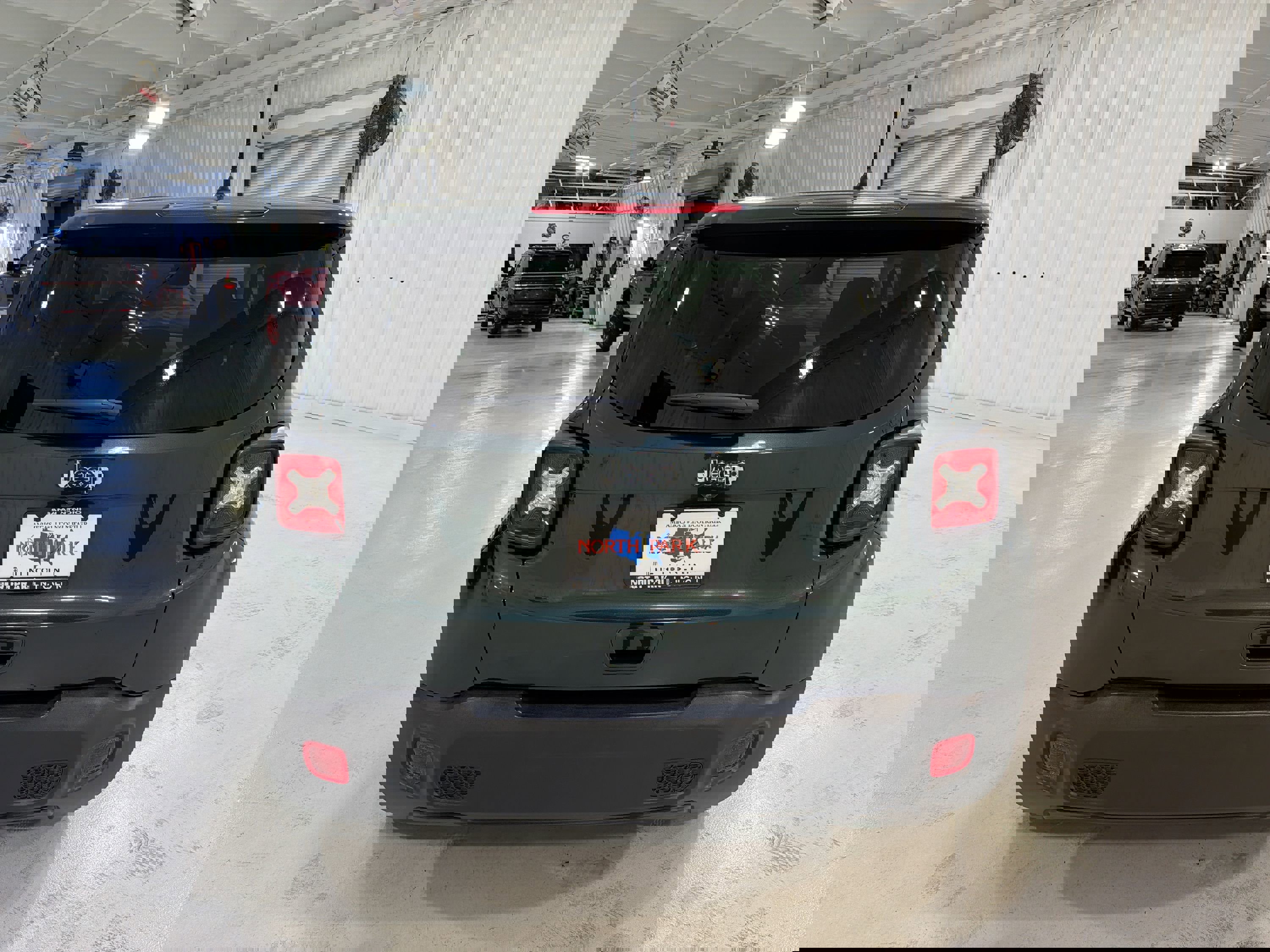 Used 2021 Jeep Renegade Sport image 25