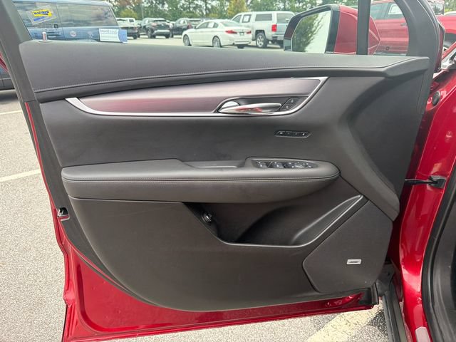 Certified 2024 Cadillac XT6 Luxury w/ LPO, Floor Liner Package AWD/4WD image 10