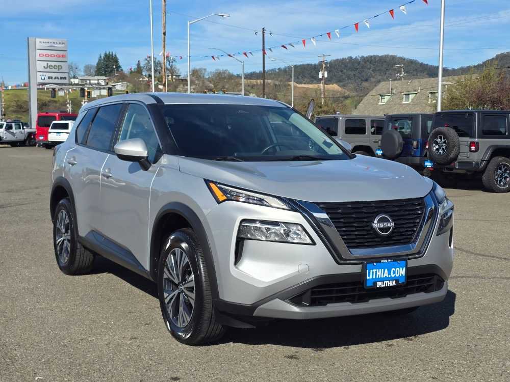 Used 2023 Nissan Rogue SV image 7