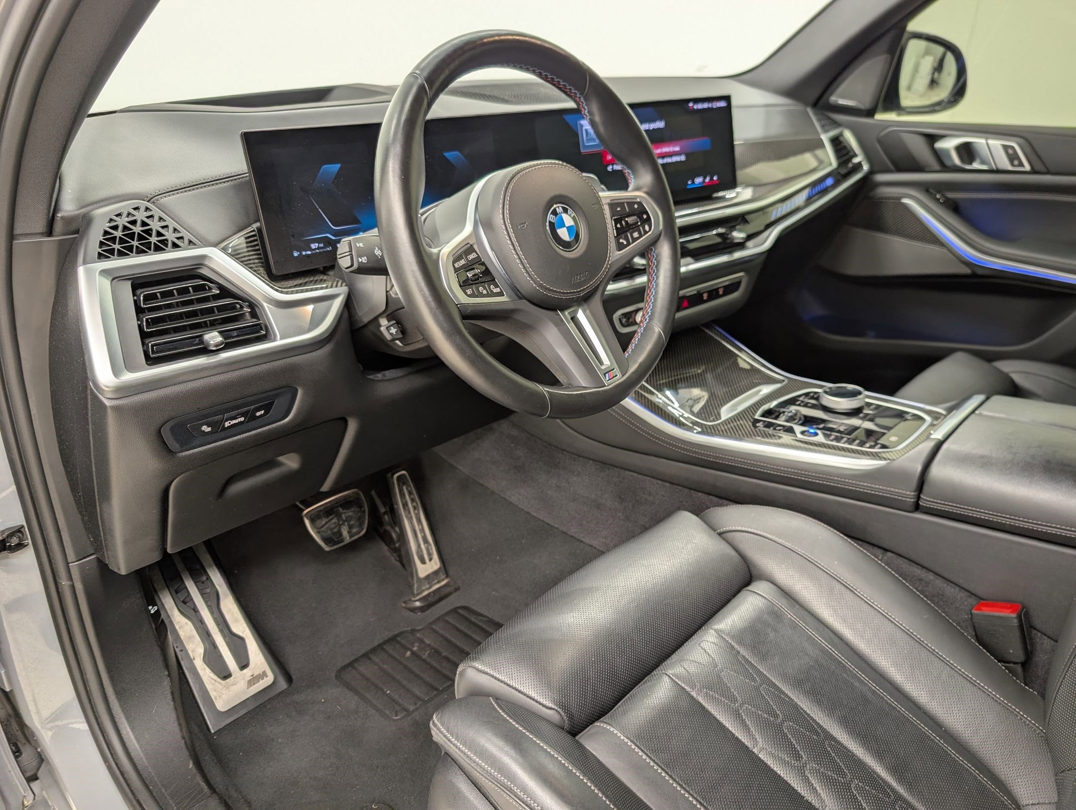 Certified 2024 BMW X5 M60i image 3
