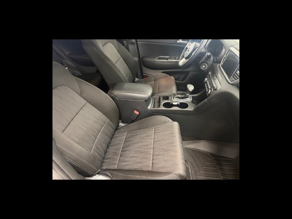 Used 2020 Kia Sportage LX FWD image 18