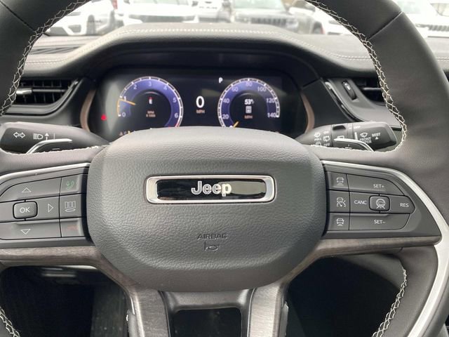 New 2026 Jeep Grand Cherokee Altitude image 14
