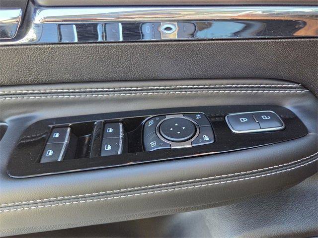 Used 2025 Lincoln Corsair Reserve w/ Jet Appearance Package image 18