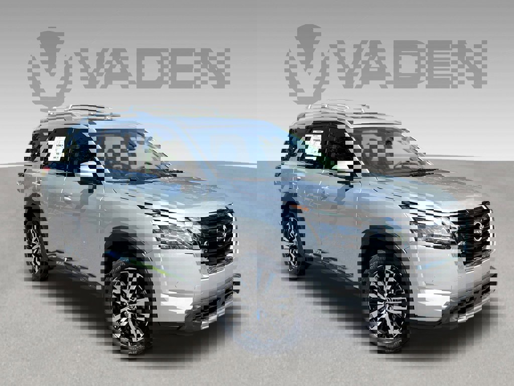 New 2024 Nissan Pathfinder Platinum