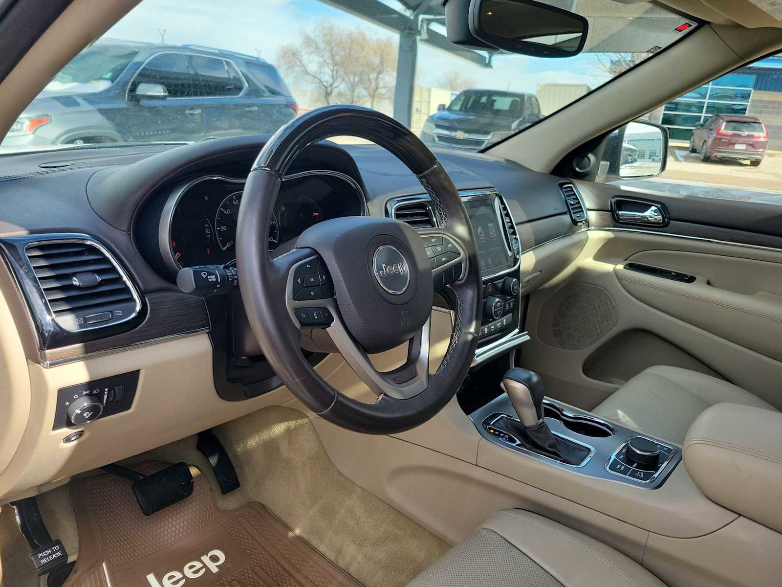 Used 2021 Jeep Grand Cherokee Overland image 1