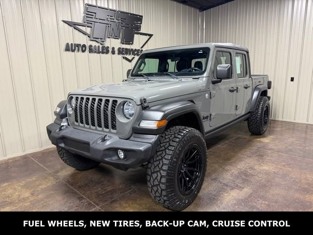 Used 2020 Jeep Gladiator Sport AWD/4WD image 1