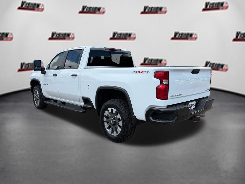 Used 2022 Chevrolet Silverado 2500 Custom w/ Custom Value Package AWD/4WD image 8