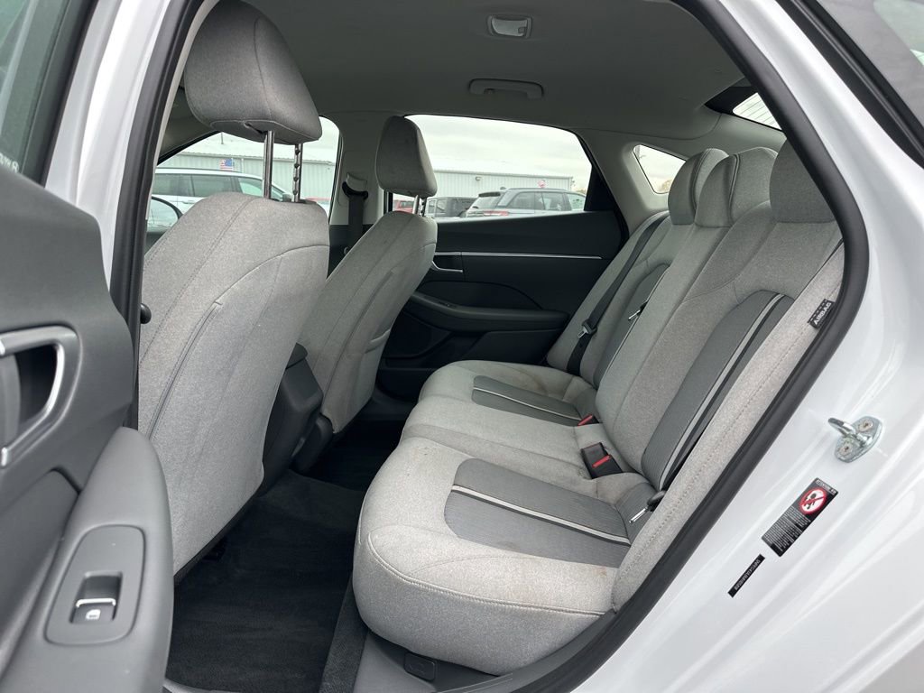 Used 2021 Hyundai Sonata SE image 19