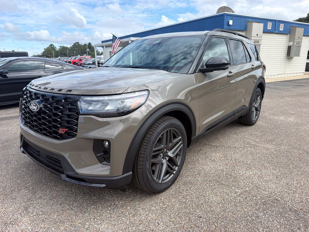 New 2027 Ford Explorer ST w/ Sun And Sound Package