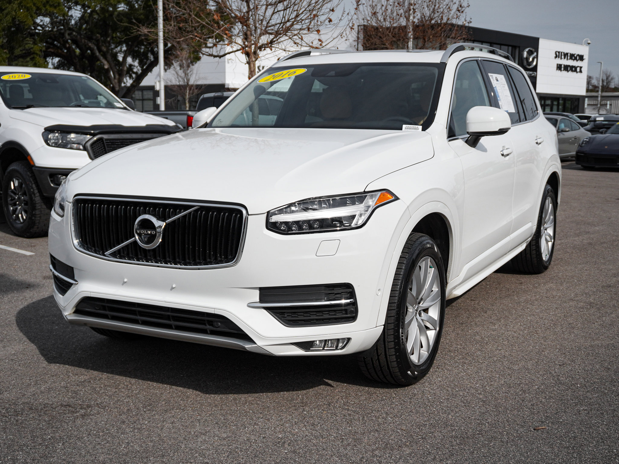 Used 2016 Volvo XC90 T6 Momentum w/ Protection Package Plus image 5