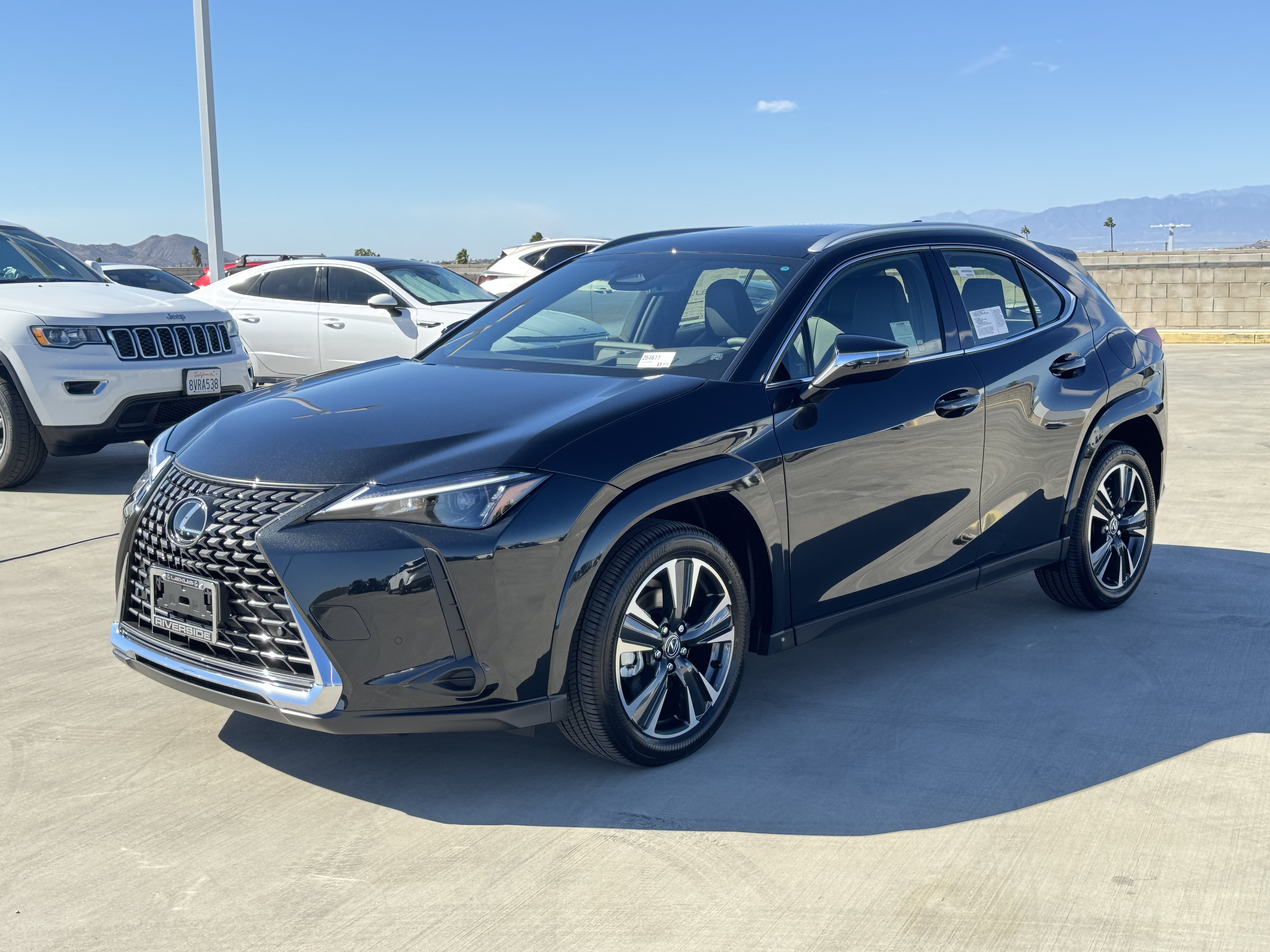 New 2026 Lexus UX 300h FWD w/ Accessory Package (2T) image 4