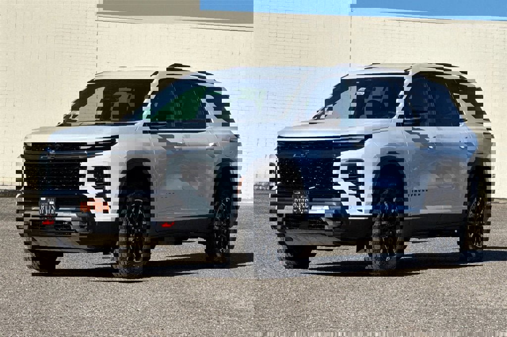 New 2026 Chevrolet Traverse Z71 w/ Enhanced Driving Package image 8