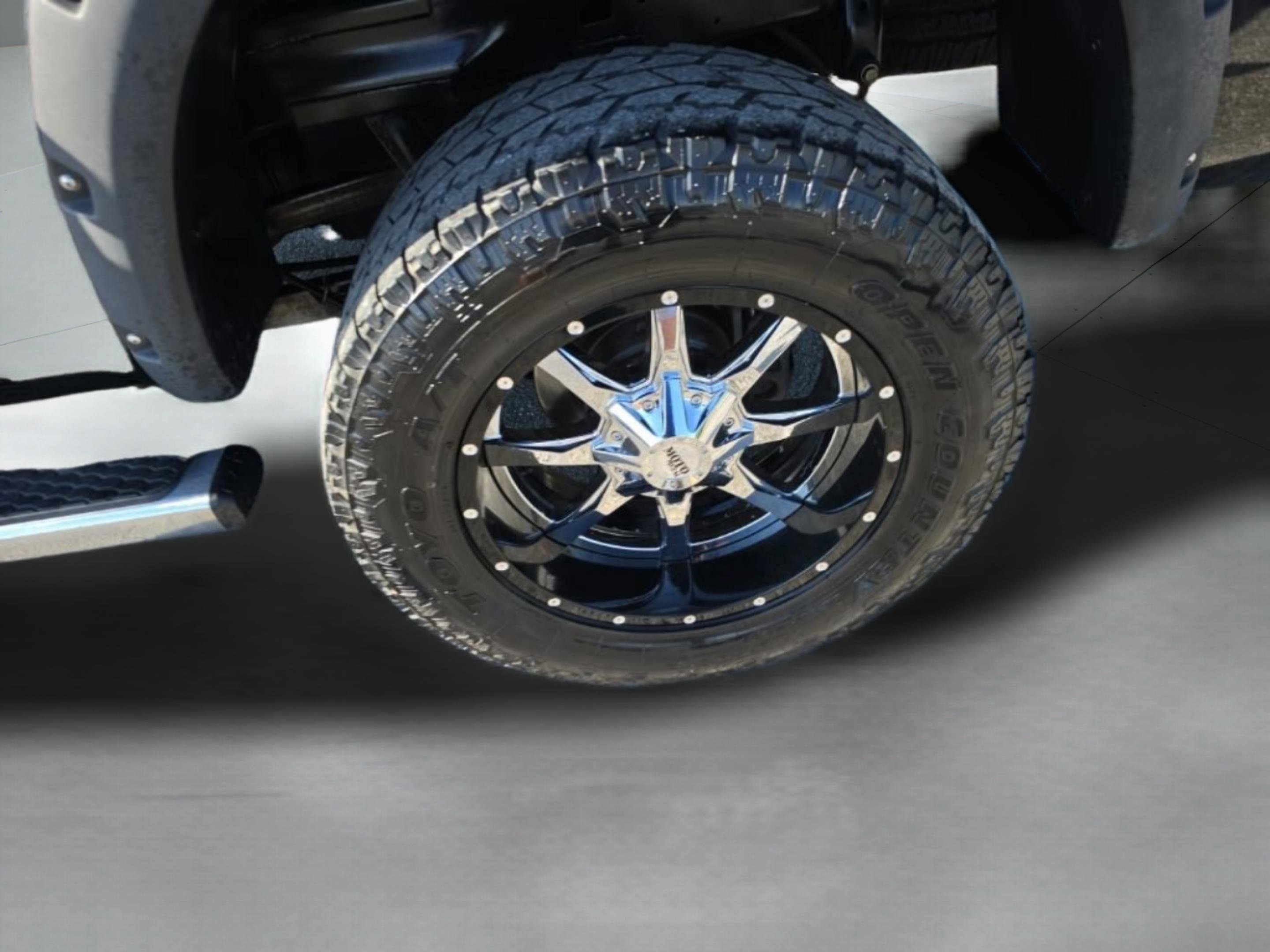 Used 2018 RAM 2500 SLT w/ Luxury Group AWD/4WD image 34