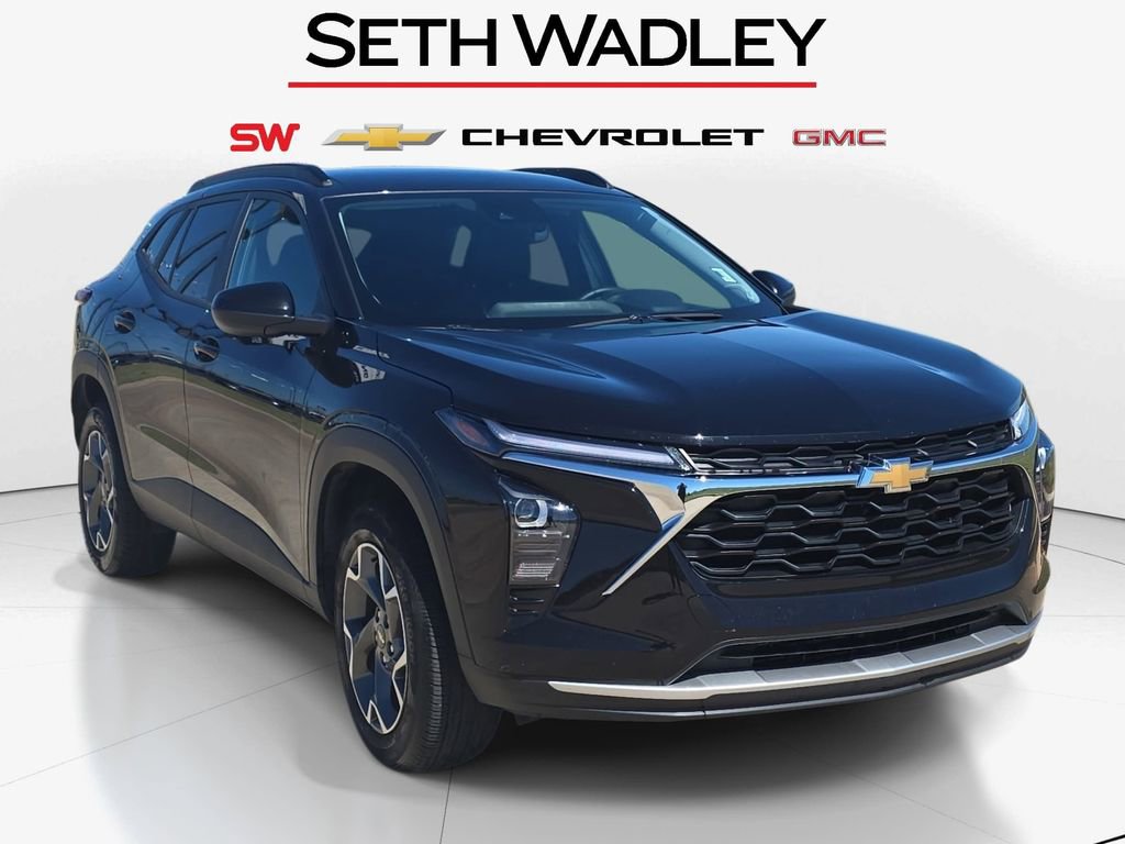 Used 2025 Chevrolet Trax LT w/ LT Convenience Package