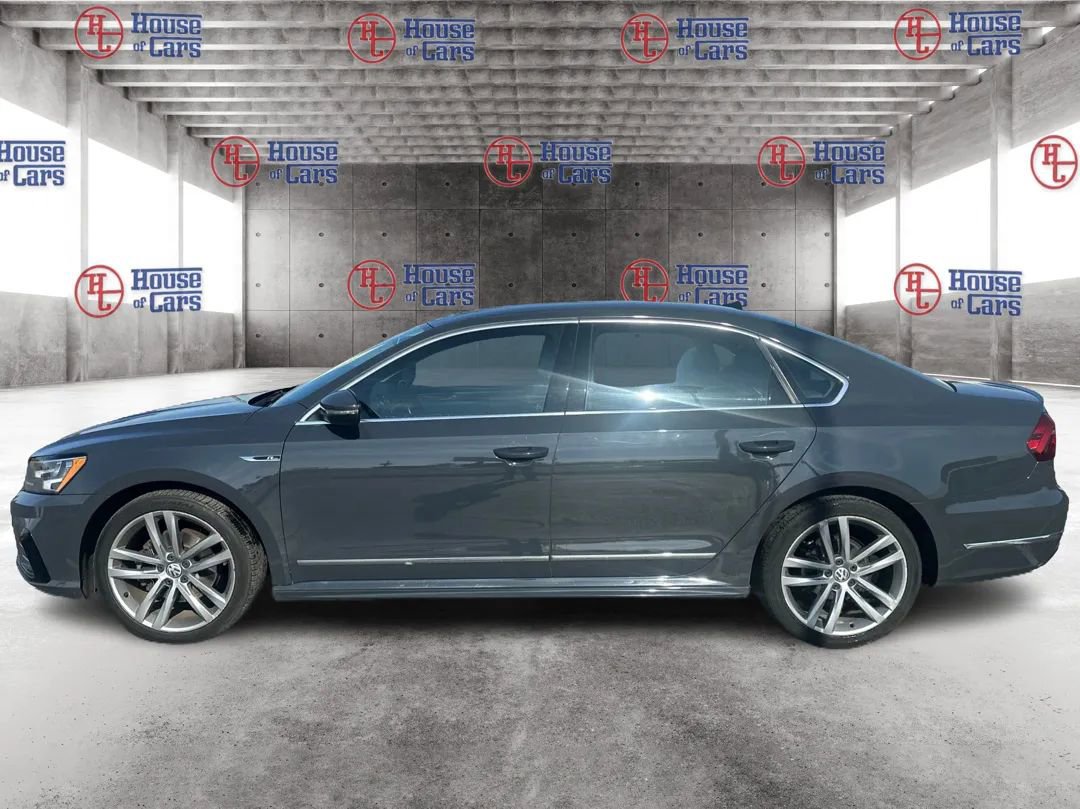 Used 2017 Volkswagen Passat 1.8T R-Line image 8