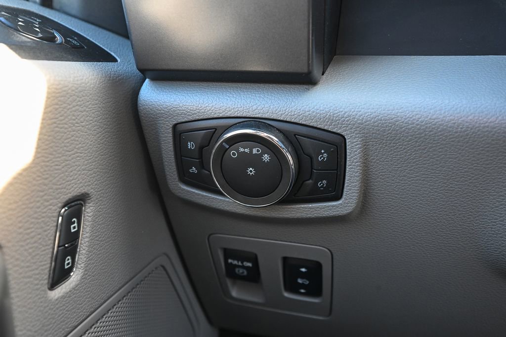 Used 2016 Ford F150 XLT w/ Equipment Group 301A Mid RWD image 32