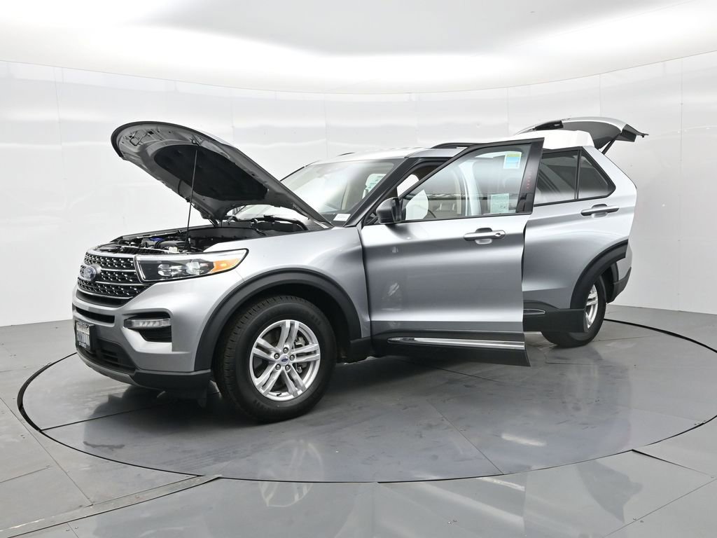 Used 2024 Ford Explorer XLT w/ Equipment Group 202A image 36