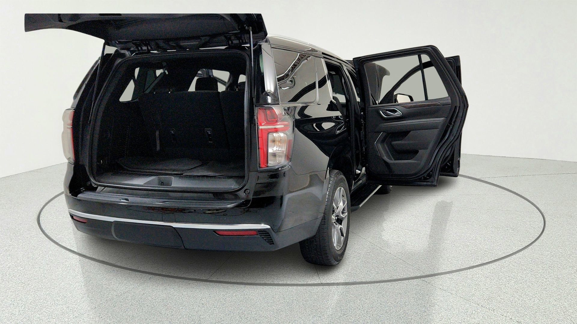 Used 2023 Chevrolet Tahoe LS AWD/4WD image 12