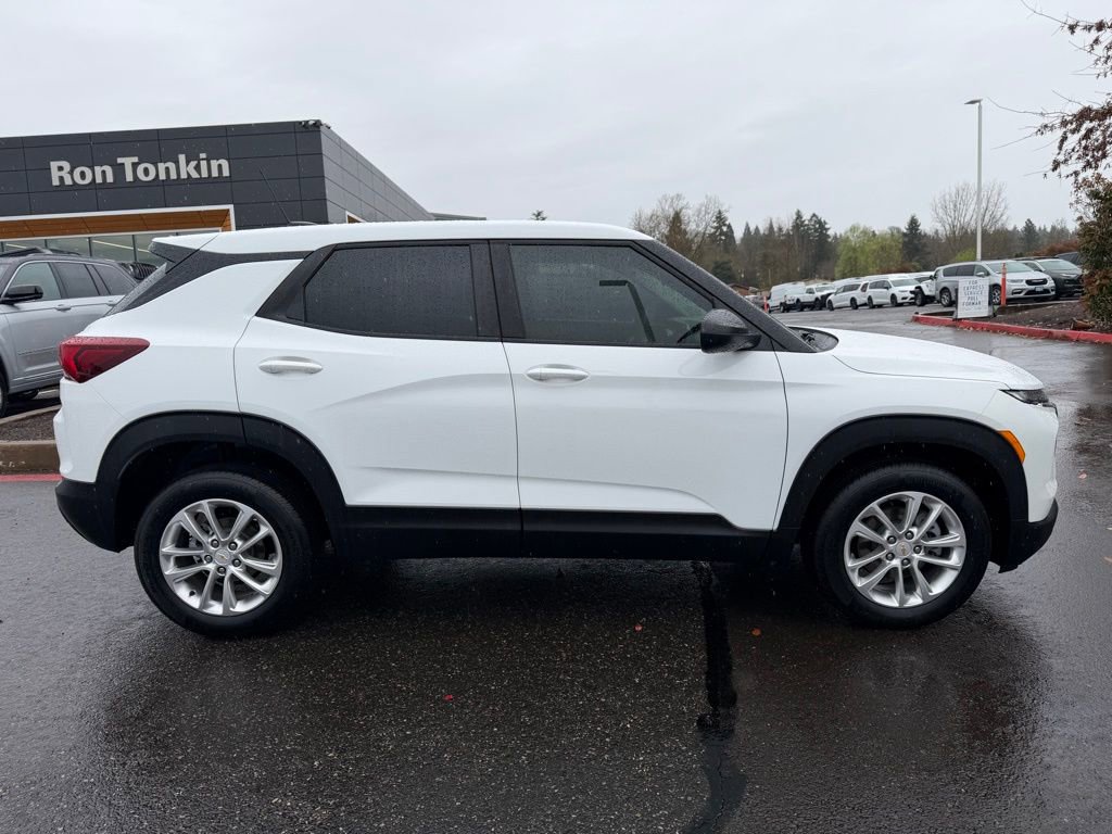 Used 2025 Chevrolet TrailBlazer LS w/ LS Convenience Package image 8