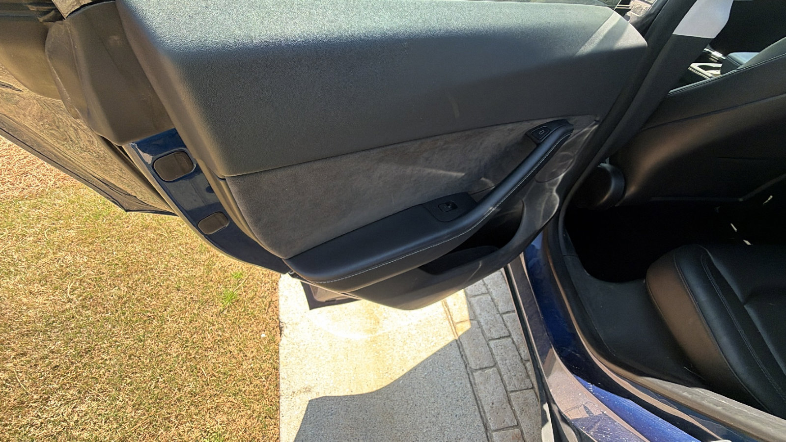 Used 2022 Tesla Model Y Performance image 23