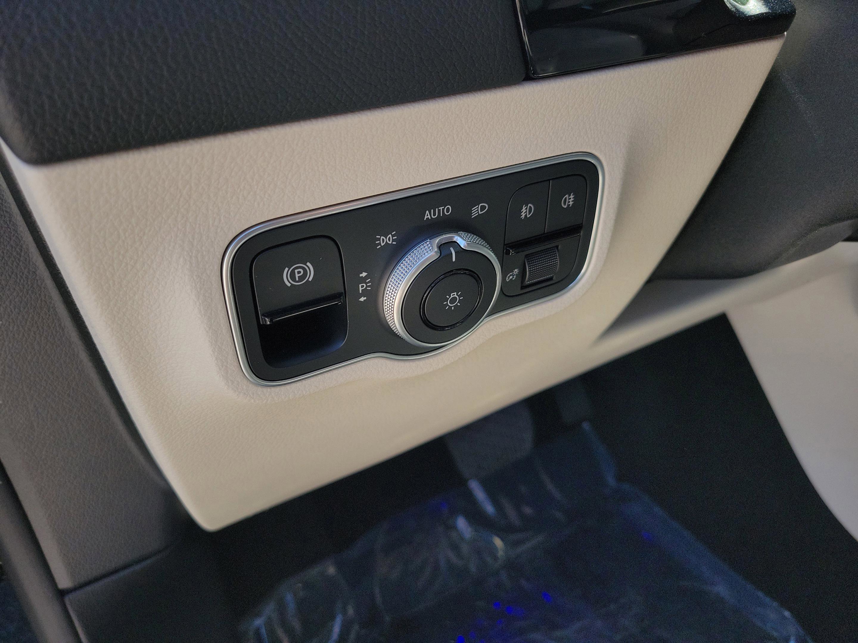 Certified 2025 Mercedes-Benz GLA 250 image 20