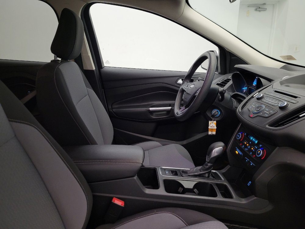 Used 2018 Ford Escape SE image 21