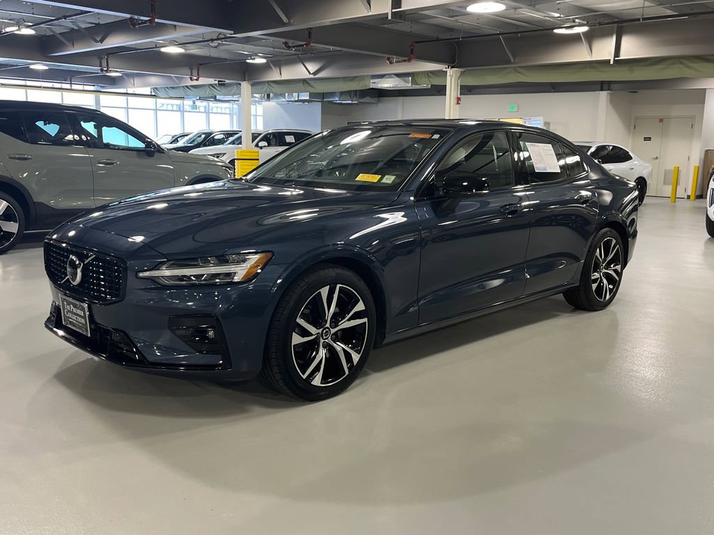 Certified 2024 Volvo S60 B5 Plus image 5