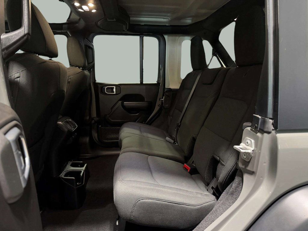 Used 2021 Jeep Wrangler Unlimited Sport image 23