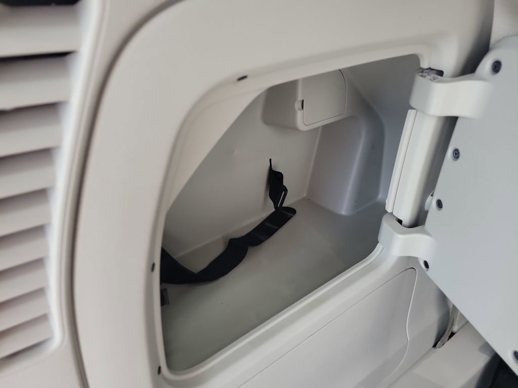 Used 2023 Chrysler Pacifica Limited image 22