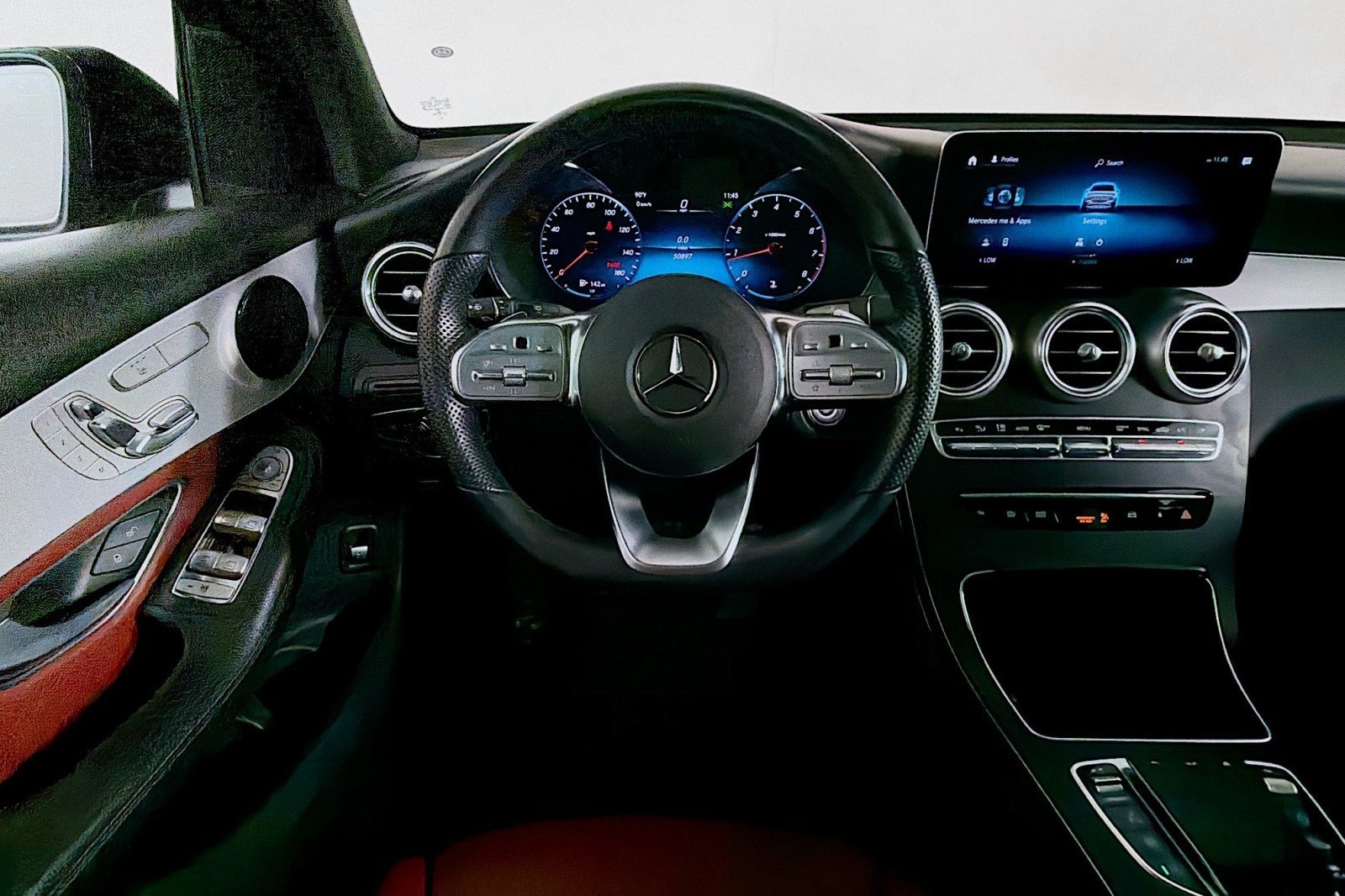 Used 2022 Mercedes-Benz GLC 300 image 5