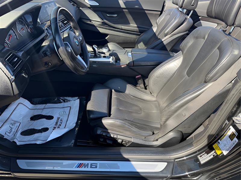 Used 2017 BMW M6 Convertible image 22