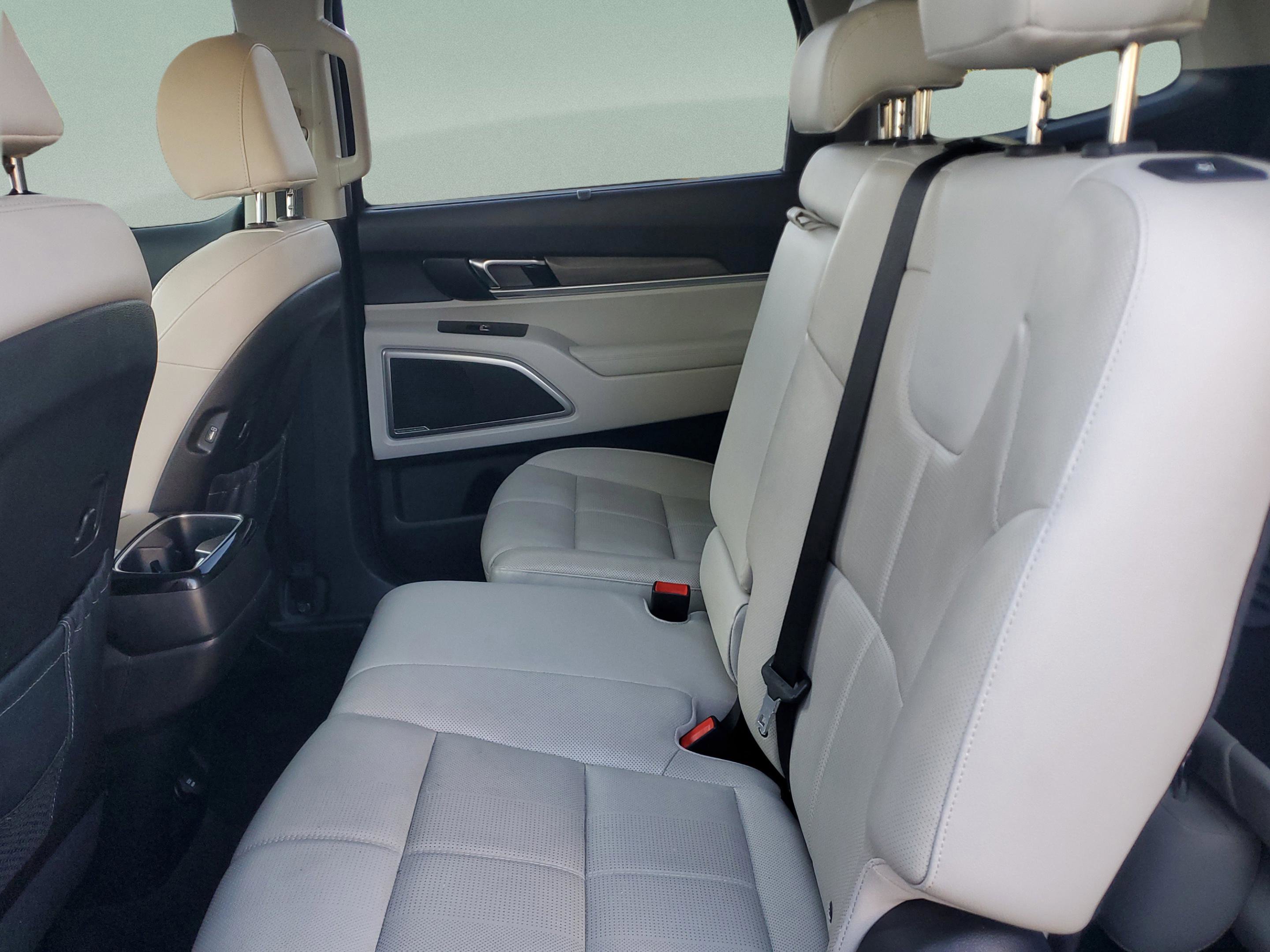 Used 2022 Kia Telluride EX image 9