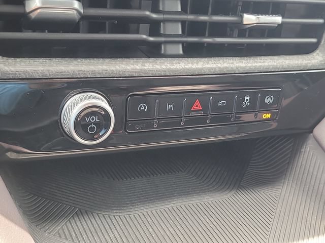 Used 2026 Ford Explorer Platinum RWD image 29