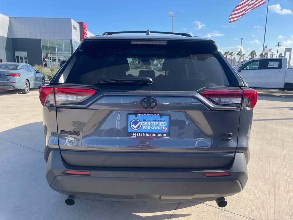 Used 2025 Toyota RAV4 XLE AWD/4WD image 4
