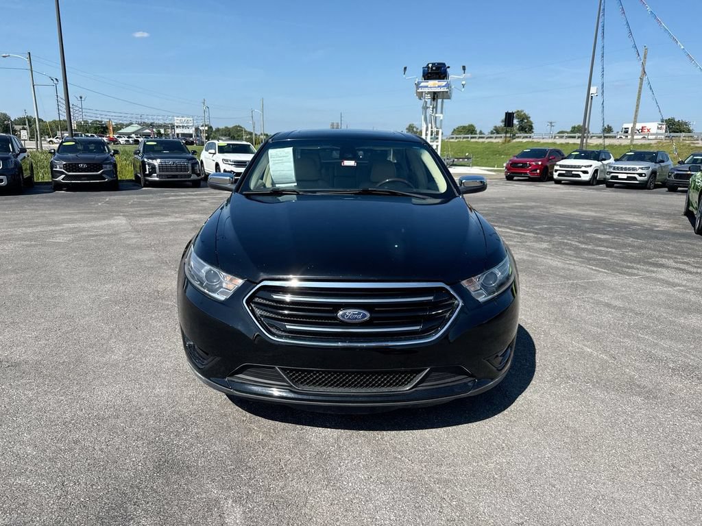 Used 2018 Ford Taurus Limited FWD image 8