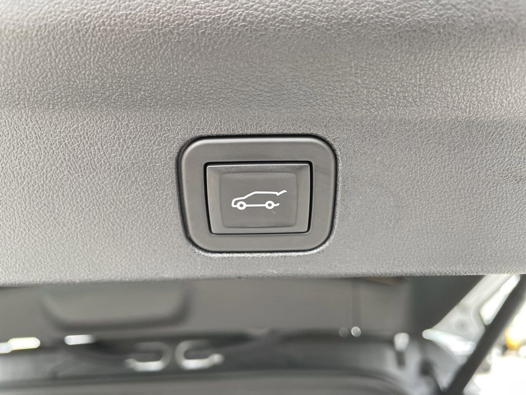 Used 2025 Cadillac Escalade IQ Sport 2 AWD/4WD image 6