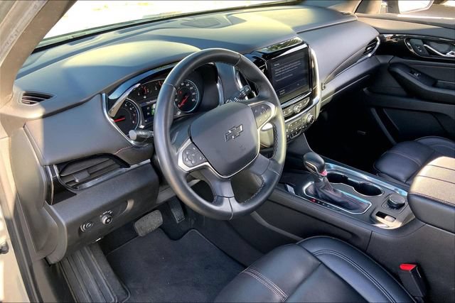 Used 2023 Chevrolet Traverse RS AWD/4WD image 14