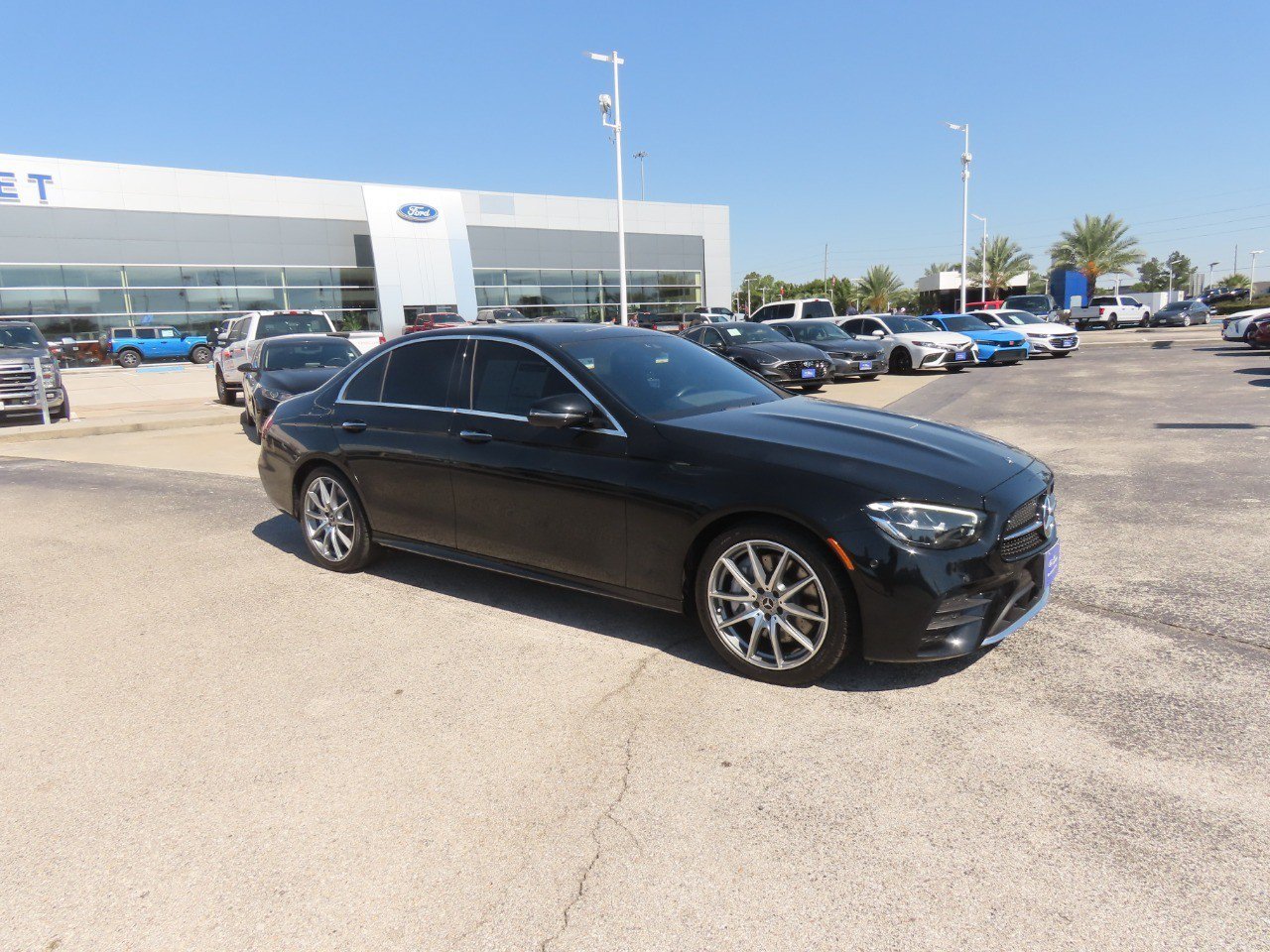 Used 2021 Mercedes-Benz E 450 4MATIC Sedan image 6