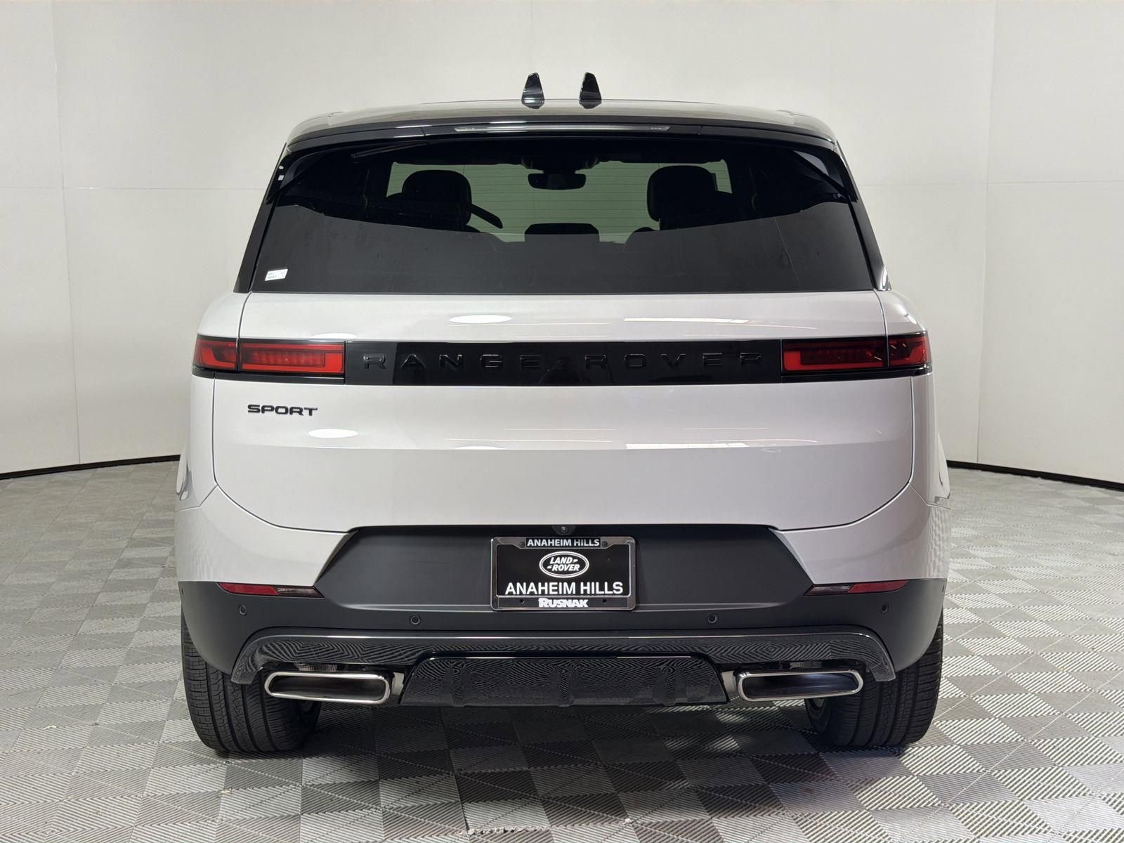 New 2026 Land Rover Range Rover Sport SE image 4