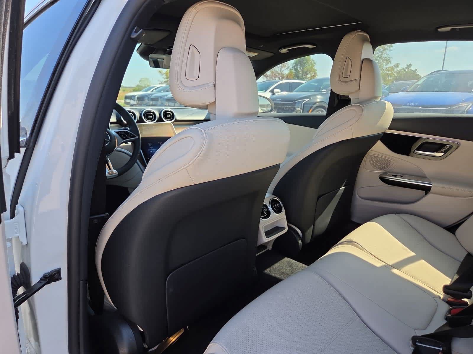 Used 2024 Mercedes-Benz C 300 Sedan image 17