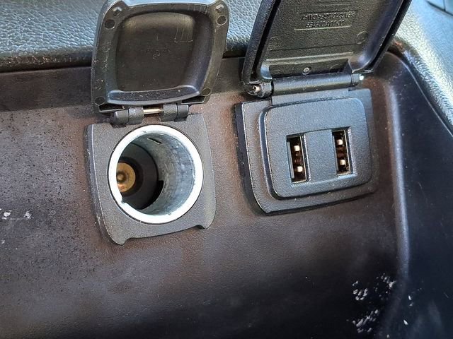 Used 2019 Chevrolet Suburban LT image 25