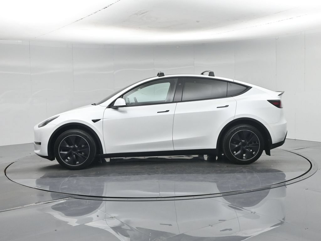 Used 2023 Tesla Model Y Long Range AWD/4WD image 26