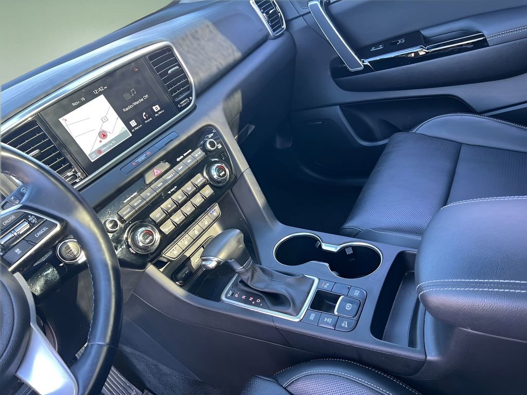 Used 2022 Kia Sportage EX w/ EX Technology Package image 12