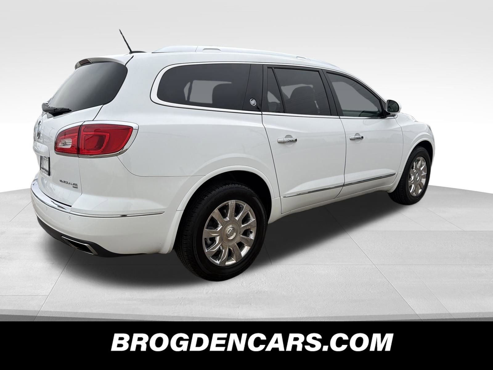 Used 2017 Buick Enclave Leather w/ Trailering Package image 3