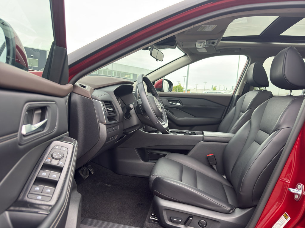 Certified 2023 Nissan Rogue SV w/ SV Premium B Package AWD/4WD image 11