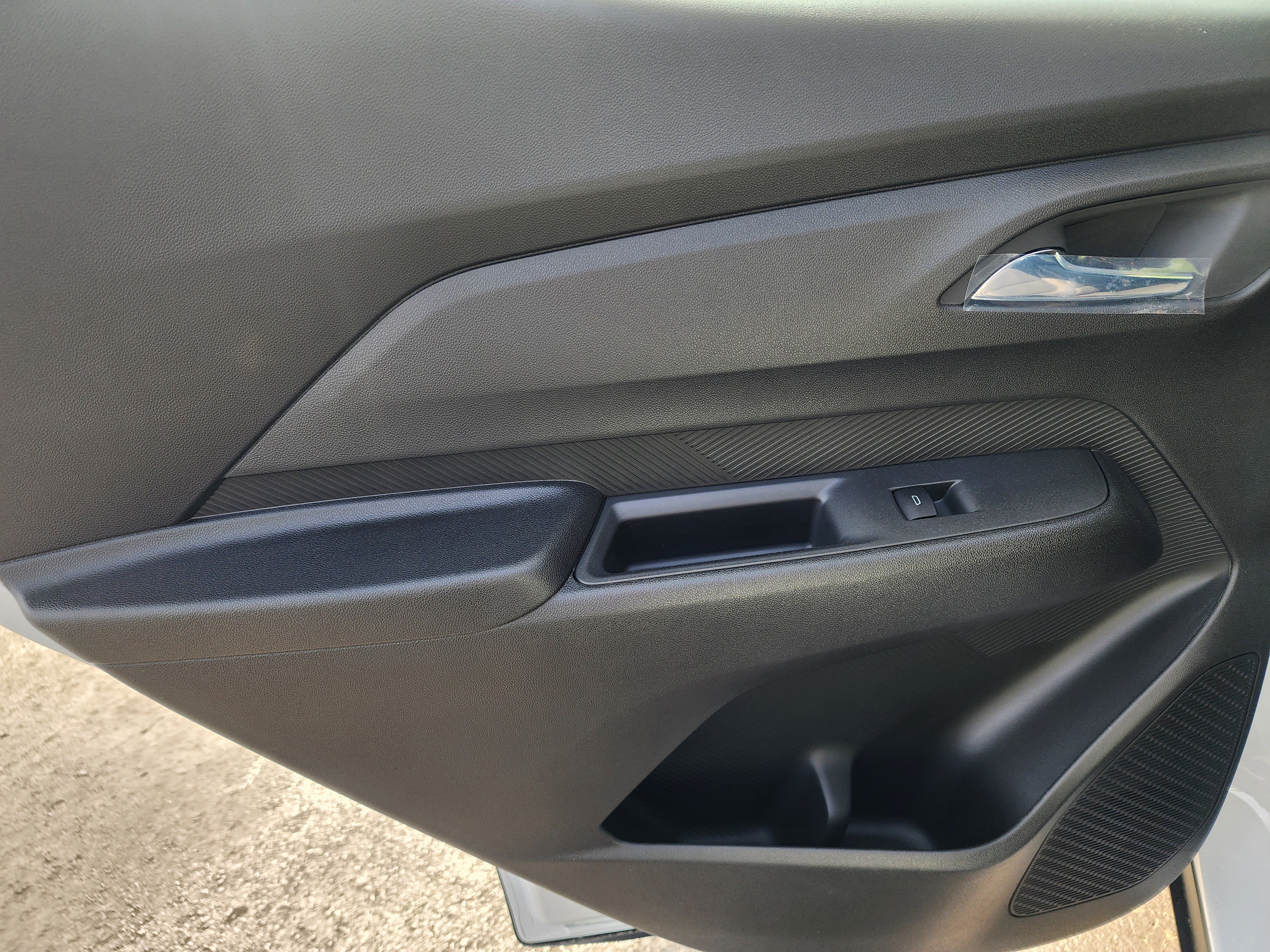 New 2027 Chevrolet Bolt RS FWD image 17