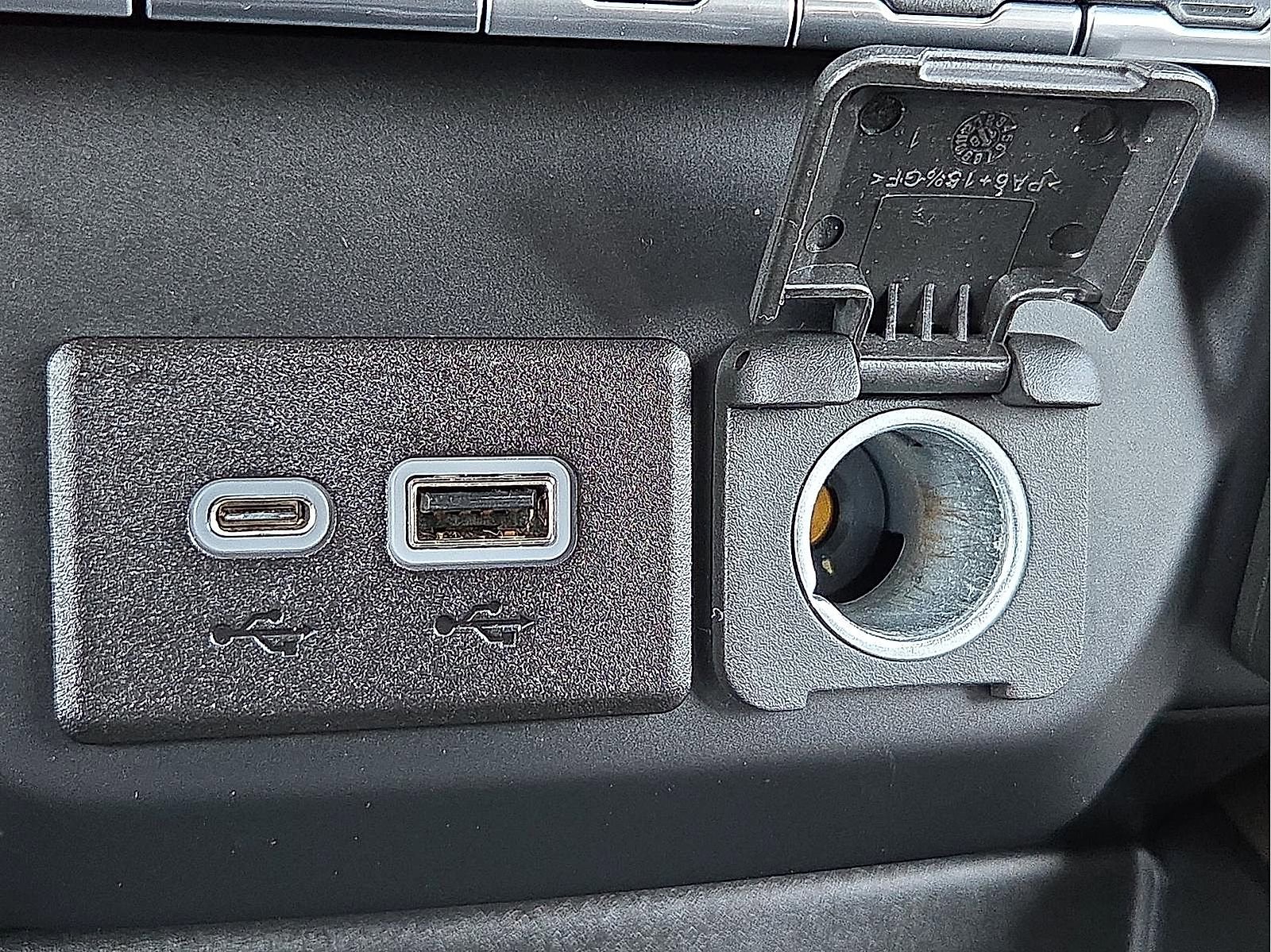 Used 2019 Chevrolet Silverado 1500 RST image 17