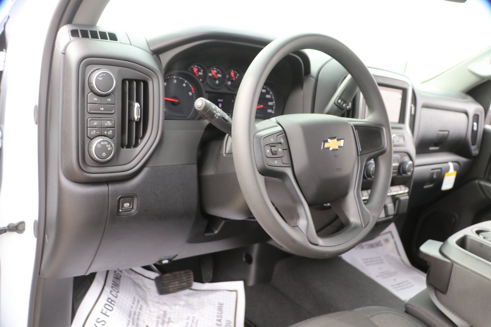 New 2026 Chevrolet Silverado 2500 Custom w/ Custom Value Package AWD/4WD image 15