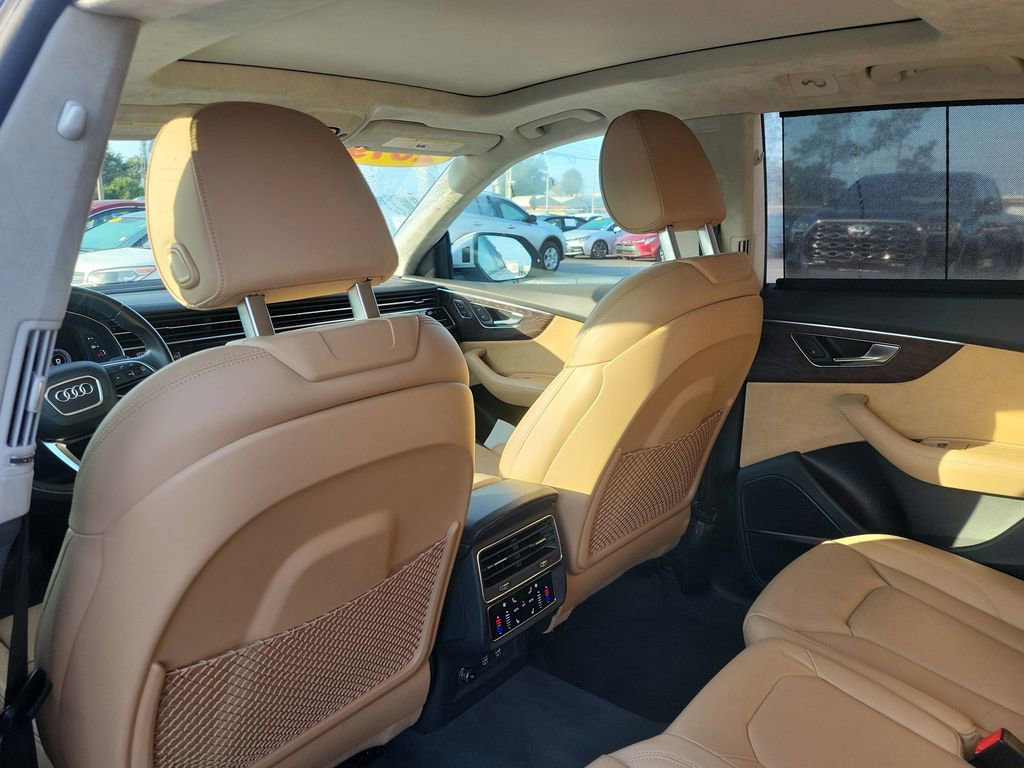 Used 2019 Audi Q8 Prestige image 10