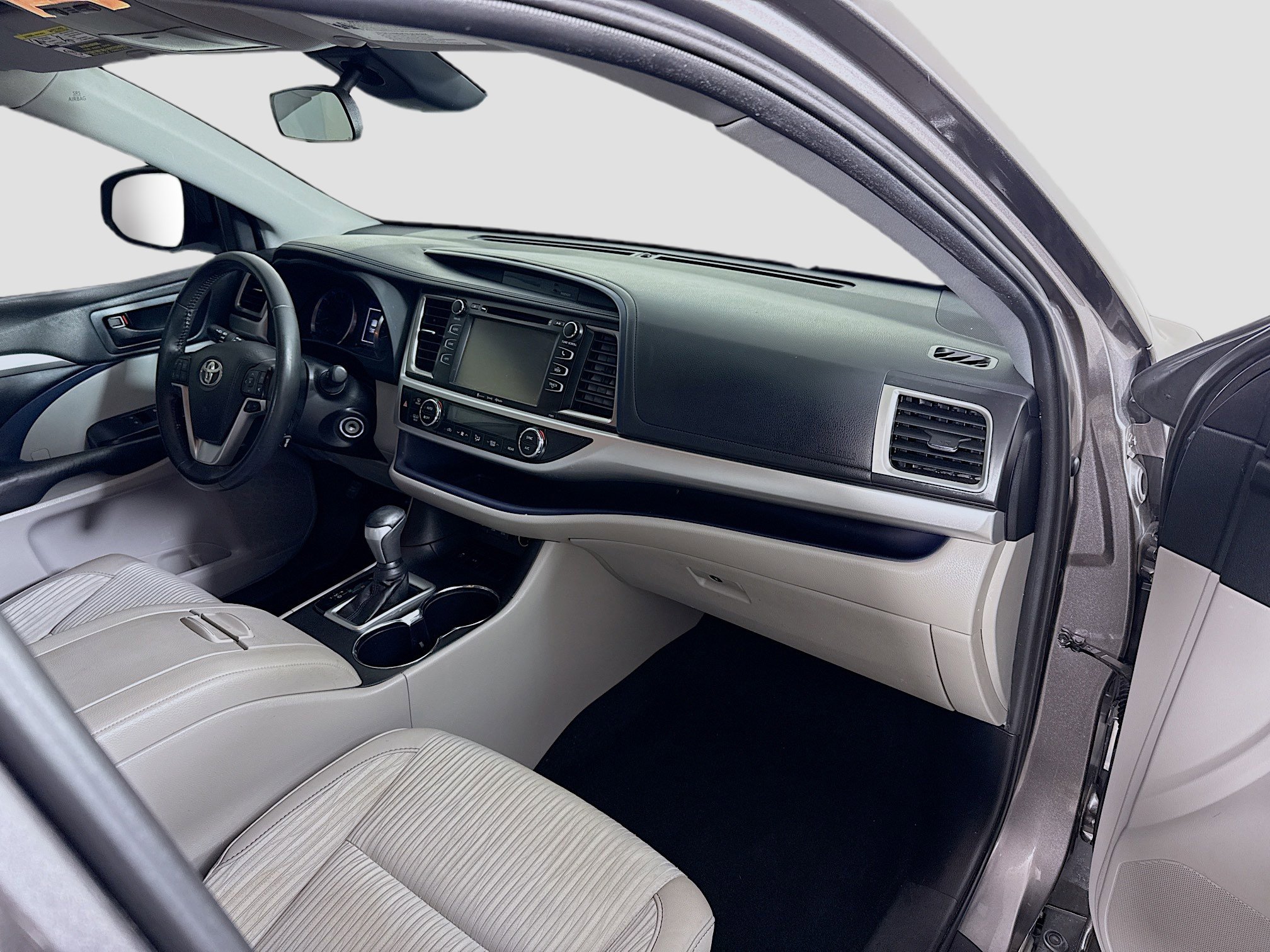 Used 2019 Toyota Highlander Plus image 29